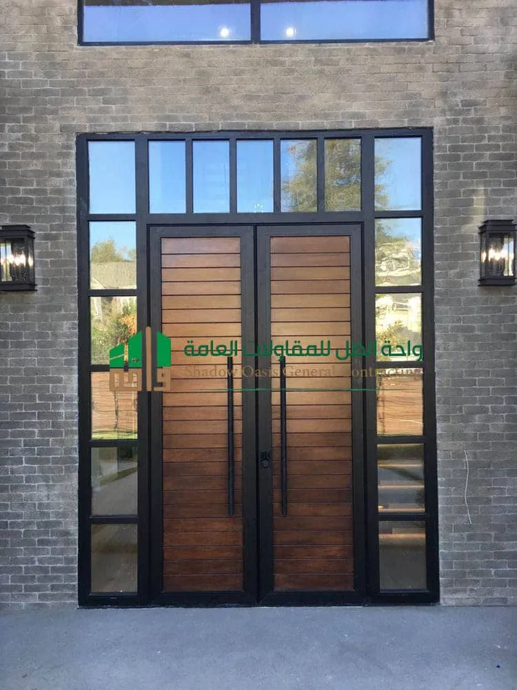 تلبيس ابواب حديد بديل خشب - مظلات وسواتر واحة الظل